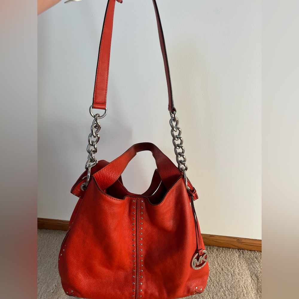 Michael Kors Orange Leather Shoulder Bag - Picture 2 of 15
